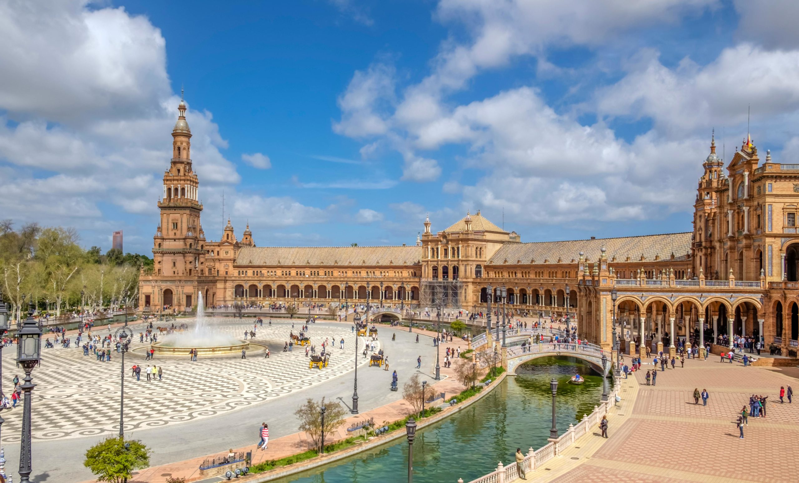 En este momento estás viendo Descubriendo la pasión y el encanto de Sevilla